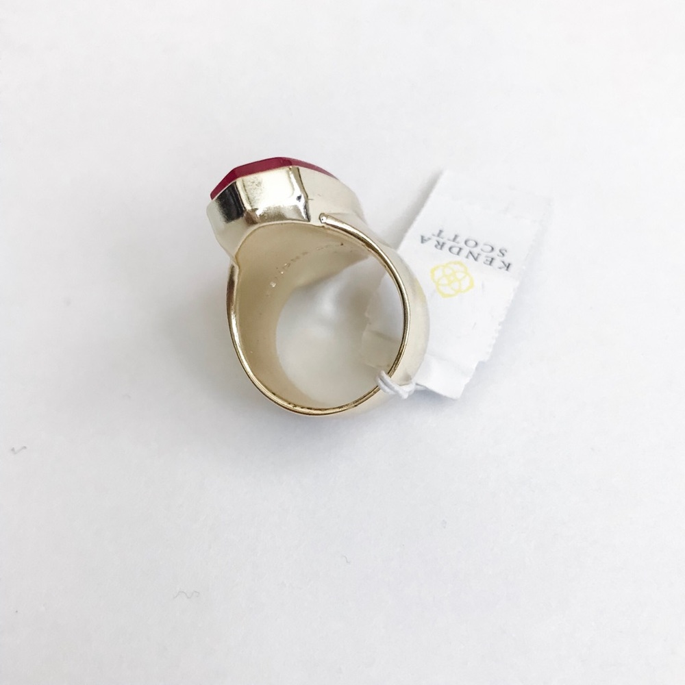 Kendra Scott Kit Cocktail Ring Pink - Picture 2 of 4